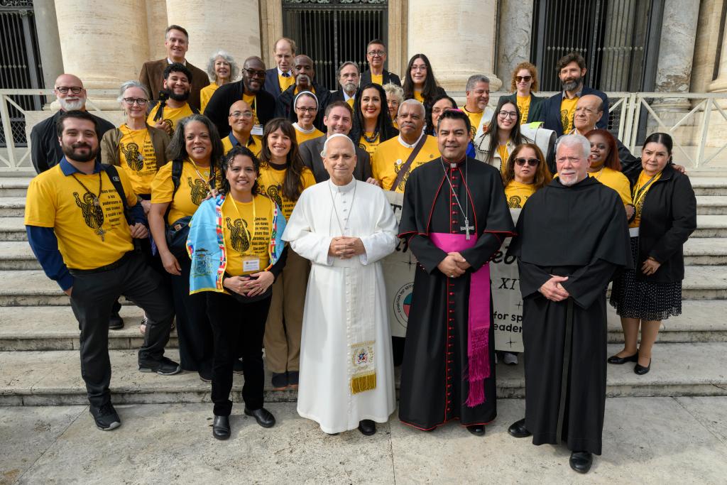 Two Evanston residents among group who met Pope Leo XIV this week — Evanston RoundTable